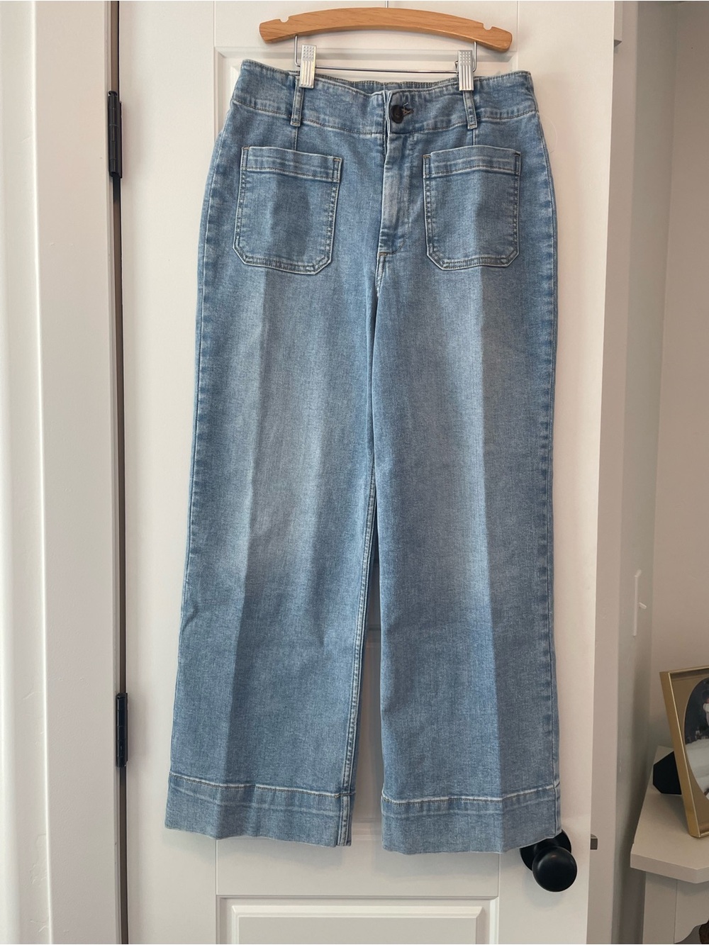 bagatelle Light Wash Wide-Leg Jeans